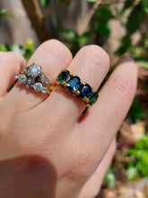 Load image into Gallery viewer, Incredible Vintage Australian Parti Sapphire ring 9ct yellow gold