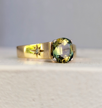 Load image into Gallery viewer, Phenomenal Australian Parti Sapphire in 9ct yellow gold