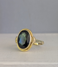 Load image into Gallery viewer, Mid century German Green spinel 14ct yellow gold