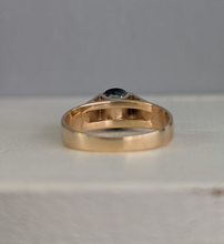 Load image into Gallery viewer, Vintage blue zircon 9ct ring