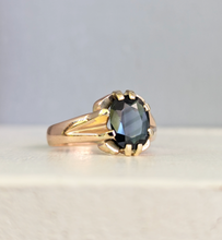 Load image into Gallery viewer, Australian parti sapphire in Early Australian rosey 9ct yellow gold