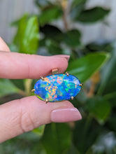 Load image into Gallery viewer, Impressive vintage opal triplet in 9ct