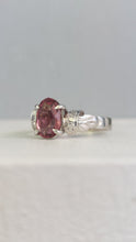 Load image into Gallery viewer, Vintage 1950s 18ct white gold tourmaline ring