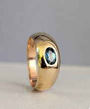 Load image into Gallery viewer, Chunky curved vintage band with teal blue Australian sapphire stars