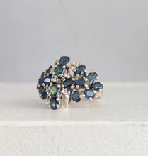 Load image into Gallery viewer, East West vintage Australian sapphire ring c1970s silver