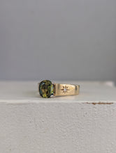 Load image into Gallery viewer, Phenomenal Australian Parti Sapphire in 9ct yellow gold