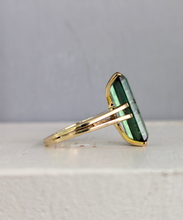 Load image into Gallery viewer, Sleek natural forest green & teal tourmaline in 9ct yellow gold c1970s