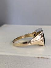 Load image into Gallery viewer, Bloodstone signet by Australian company Lustre c1950s 9ct yellow gold