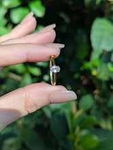 Load image into Gallery viewer, Delicate vintage morganite ring 9ct yellow gold