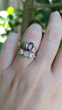 Load image into Gallery viewer, Vintage 1950s 18ct white gold tourmaline ring