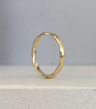 Load image into Gallery viewer, Dainty Bamboo 9ct band