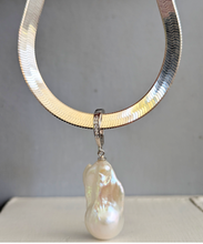 Load image into Gallery viewer, Baroque pearl pendant and vintage Italian sterling silver herringbone 925