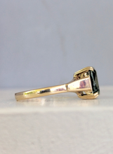 Load image into Gallery viewer, Bi-colour tourmaline in vintage 9ct yellow gold.