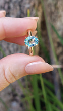 Load image into Gallery viewer, Vintage Aquamarine 9ct yellow gold ring