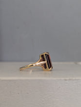 Load image into Gallery viewer, Vivid natural zircon in 9ct yellow gold vintage ring