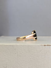 Load image into Gallery viewer, Australian parti sapphire in Early Australian rosey 9ct yellow gold