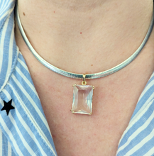 Load image into Gallery viewer, Vintage rose quartz gold pendant 9ct