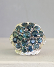 Load image into Gallery viewer, Vintage c1970s Australian parti sapphire flower cluster in silver.