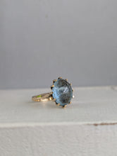 Load image into Gallery viewer, The water drop aquamarine vintage 9ct yellow gold ring