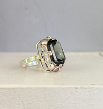 Load image into Gallery viewer, Leaves and vines mid century German green spinel silver ring