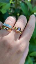 Load image into Gallery viewer, Antique Zircon ring 9ct gold
