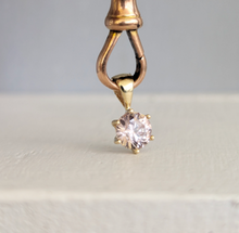Load image into Gallery viewer, Rose Pink Harts Ranges Zircon 9ct yellow gold vintage setting