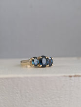 Load image into Gallery viewer, Peacock blue parti trilogy in vintage 9ct yellow gold