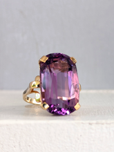 Load image into Gallery viewer, Vivid Amethyst ring c1967 UK 9ct yellow gold
