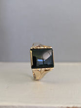 Load image into Gallery viewer, Bloodstone signet by Australian company Lustre c1950s 9ct yellow gold