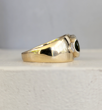 Load image into Gallery viewer, Glowing 2.05ct Australian parti sapphire & diamond 9ct band c1980s