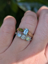 Load image into Gallery viewer, Vintage Aquamarine 9ct yellow gold ring