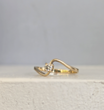Load image into Gallery viewer, Dainty diamond bypass swirl c1980s 9ct yellow gold