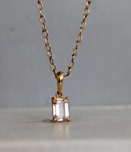 Load image into Gallery viewer, Vintage Harts Range zirocon pendant rectangular cut 9ct yellow gold