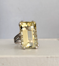 Load image into Gallery viewer, Vintage Lemon lime citrine cocktail ring white gold 9ct