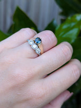 Load image into Gallery viewer, Peacock blue parti sapphire 9ct yellow gold vintage