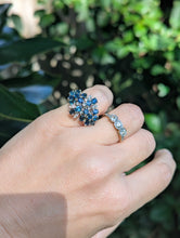 Load image into Gallery viewer, East West vintage Australian sapphire ring c1970s silver