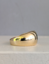 Load image into Gallery viewer, Wide Australian parti sapphire band 9ct yellow gold