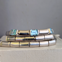 Load image into Gallery viewer, Vintage articulated sterling silver & topaz omega chain