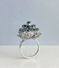 Load image into Gallery viewer, Vintage c1970s Australian parti sapphire flower cluster in silver.