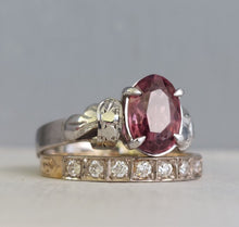 Load image into Gallery viewer, Vintage 1950s 18ct white gold tourmaline ring