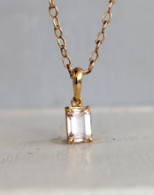 Load image into Gallery viewer, Vintage Harts Range zirocon pendant rectangular cut 9ct yellow gold