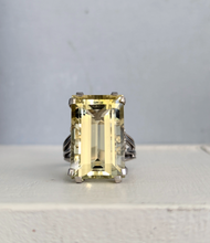 Load image into Gallery viewer, Vintage Lemon lime citrine cocktail ring white gold 9ct