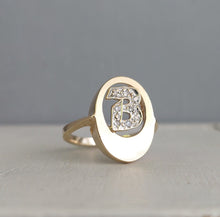 Load image into Gallery viewer, 'B' Diamond initial signet 14ct