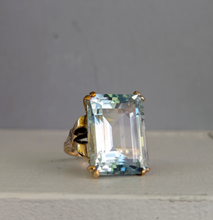 Load image into Gallery viewer, Showpiece 1940s retro blue topaz ring in heavy handmade 9ct yellow gold