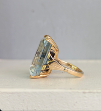Load image into Gallery viewer, Showpiece 1940s retro blue topaz ring in heavy handmade 9ct yellow gold