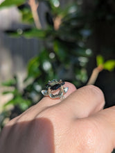 Load image into Gallery viewer, Vintage Buttercup green spinel ring in sterling silver
