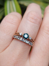 Load image into Gallery viewer, Vintage parti sapphire and diamomd 9ct gold