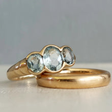 Load image into Gallery viewer, Serene Aquamarine pools in 9ct yellow gold