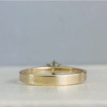 Load image into Gallery viewer, Yellow Australian sapphire 9ct gold ring