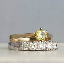 Load image into Gallery viewer, Yellow Australian sapphire 9ct gold ring